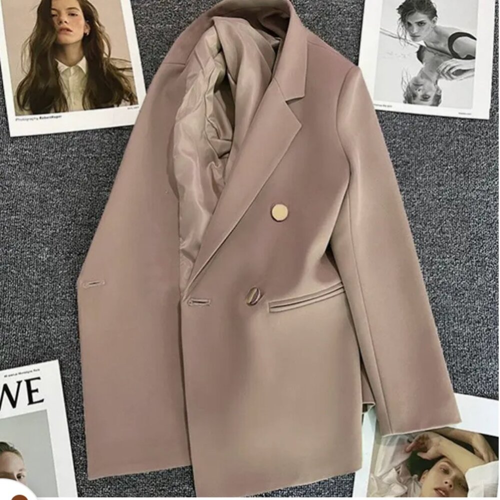 Casual Street Style Blazer with Gold Buttons